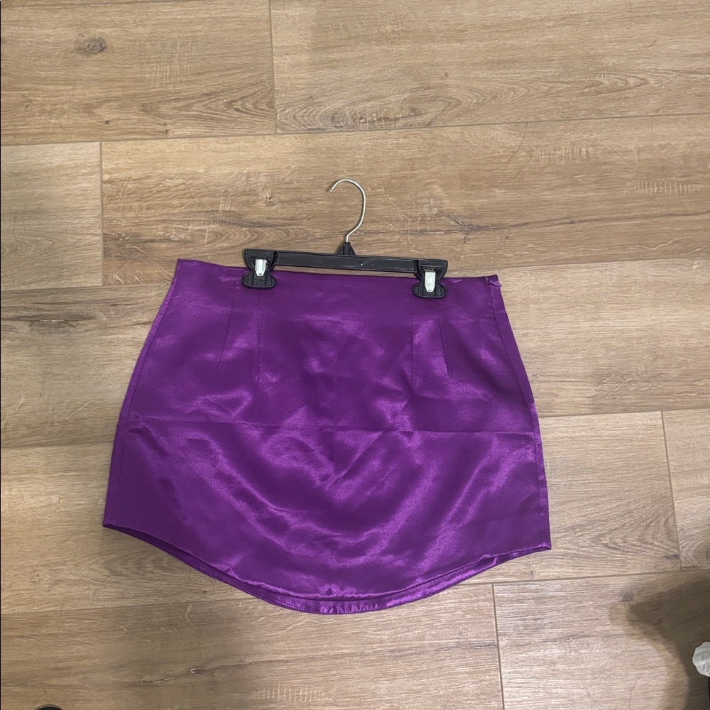 ZARA PURPLE SATIN EFFECT SKIRT - Picture 2 of 5